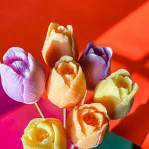 Fleurs-en-cire-La-Tulipe-Violette